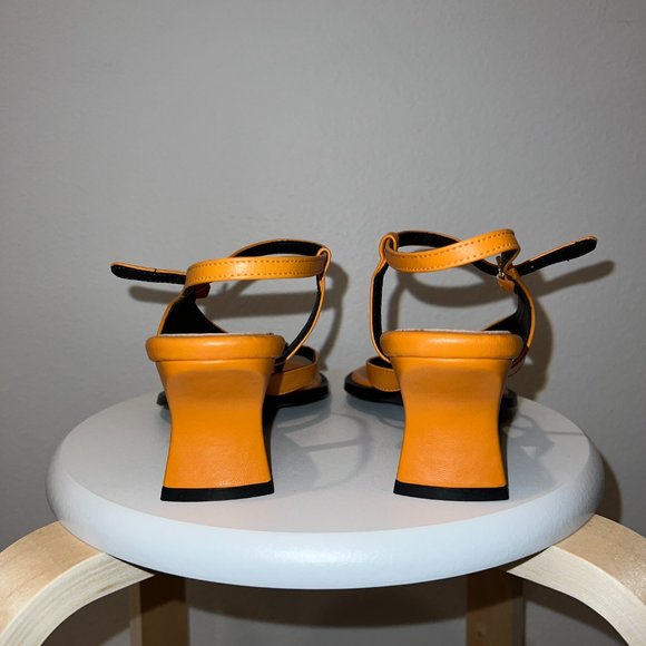 Size US 7 / EU 38 - REIKE NEN Orange Leaf Heeled Sandals - Picture 3 of 7